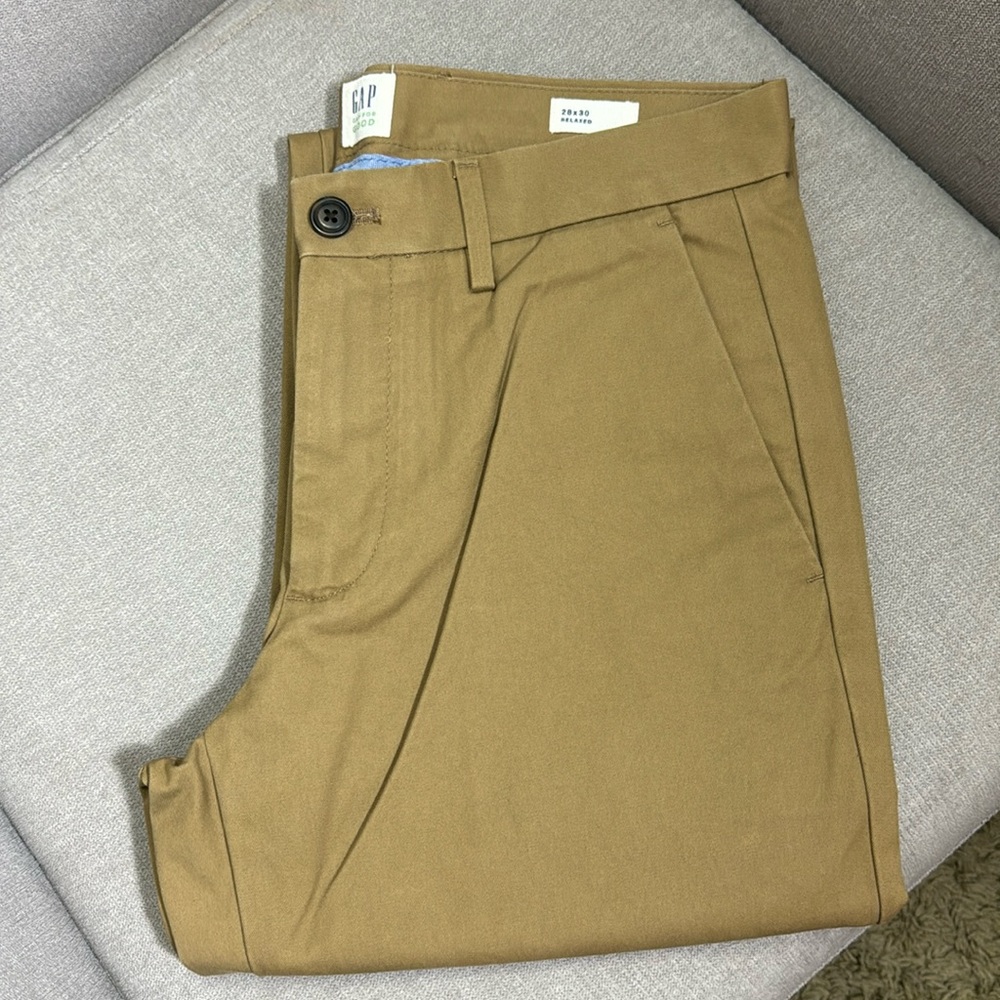 GAP MEN KHAKI PANTS